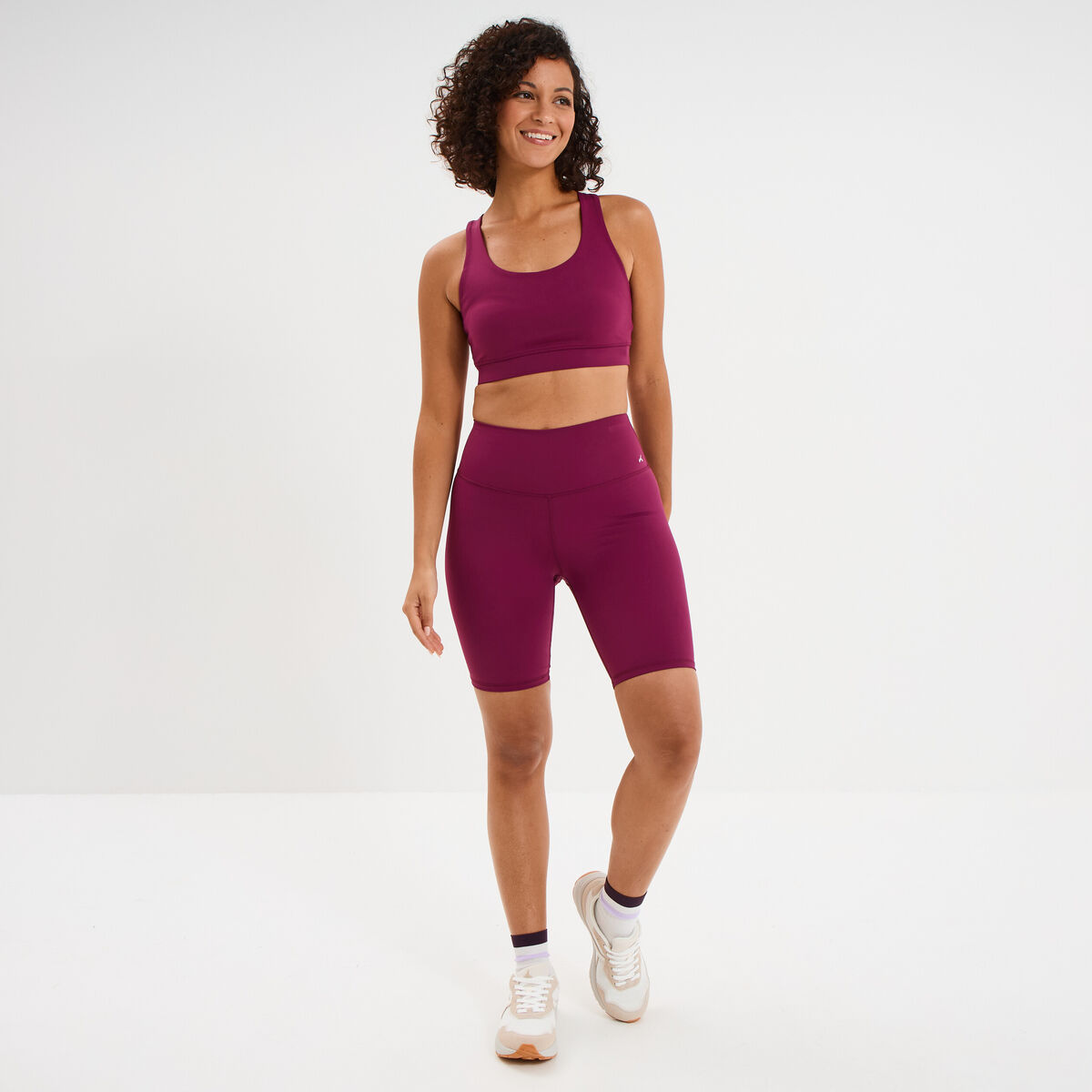 Brassi&egrave;re de sport dos nageur violet fonc&eacute; femme
