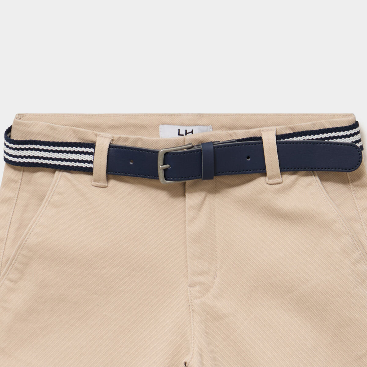 Short chino droit avec ceinture beige gar&ccedil;on