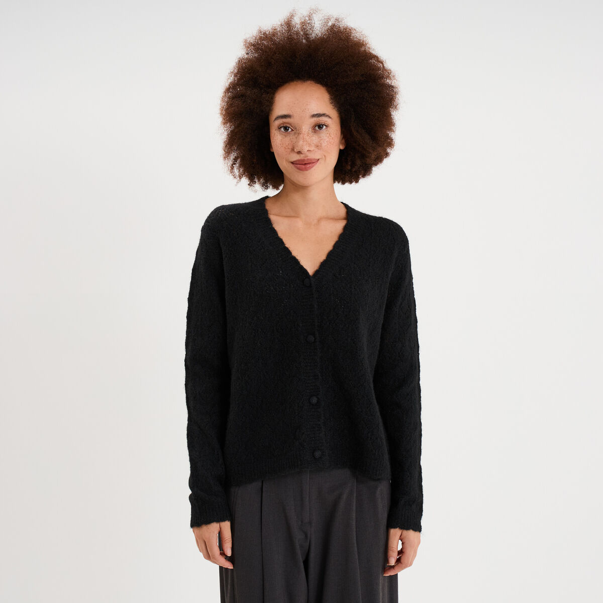 Gilet cardigan ajour&eacute; manches longues noir femme