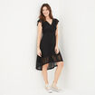 Robe longueur genou dentelle &eacute;vas&eacute;e noir femme