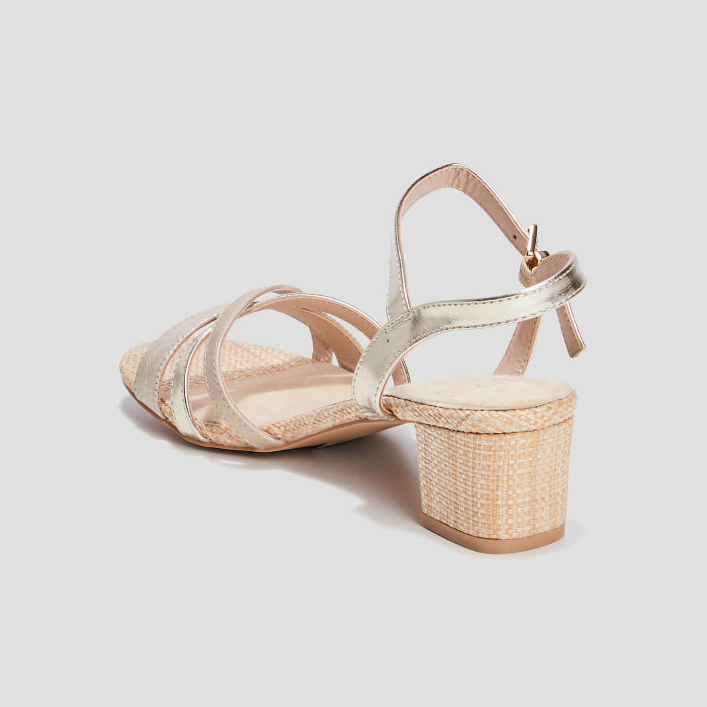 nu pieds la halle aux chaussures