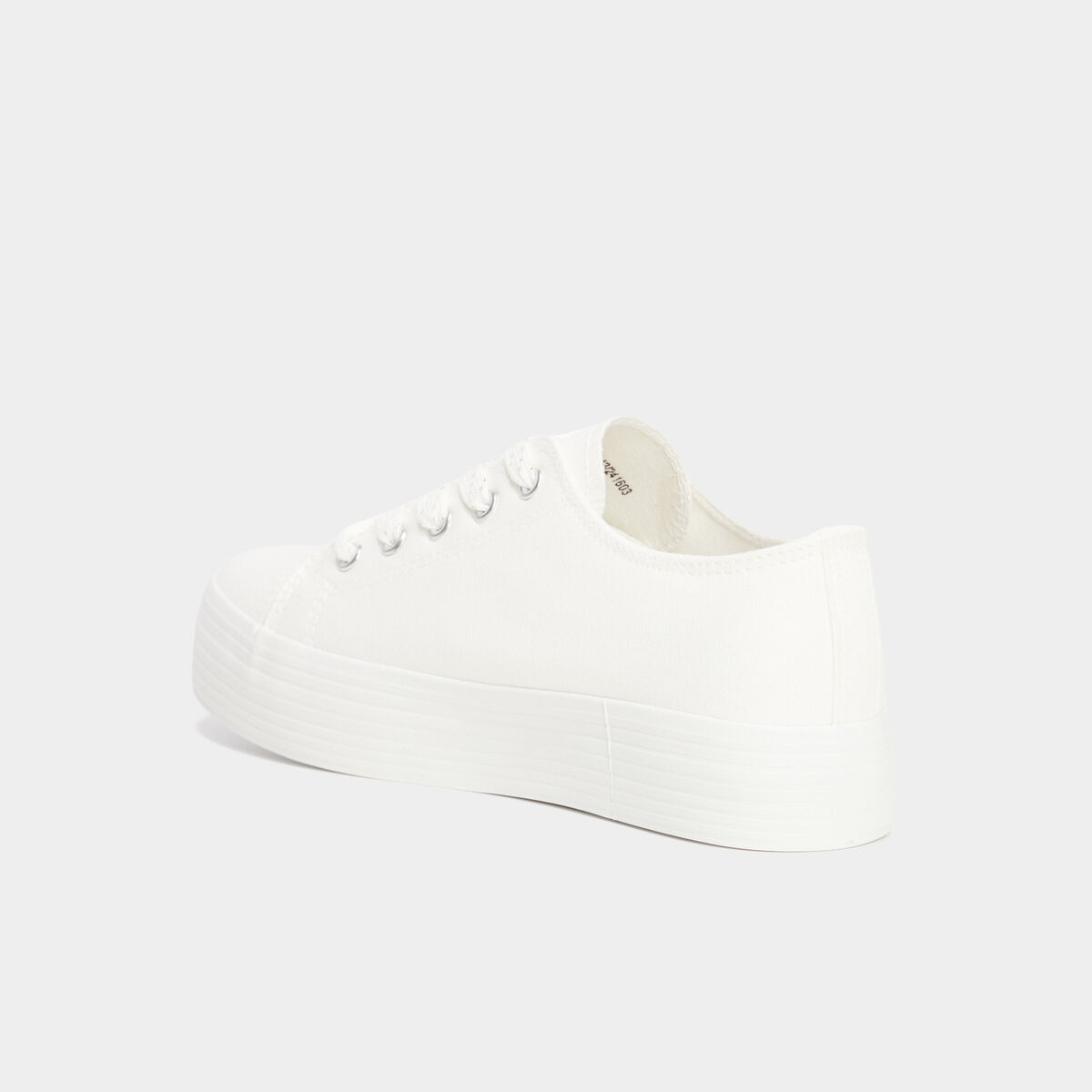Tennis en toile basses &agrave; lacets blanc femme
