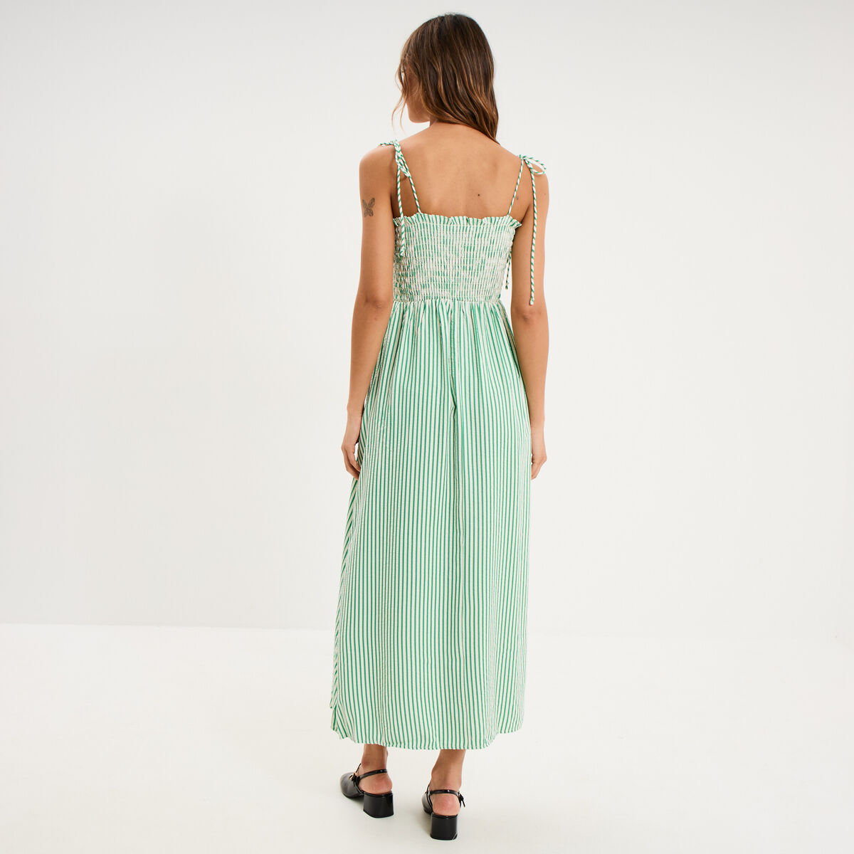 Robe longue &agrave; bretelles et haut smock&eacute; vert femme