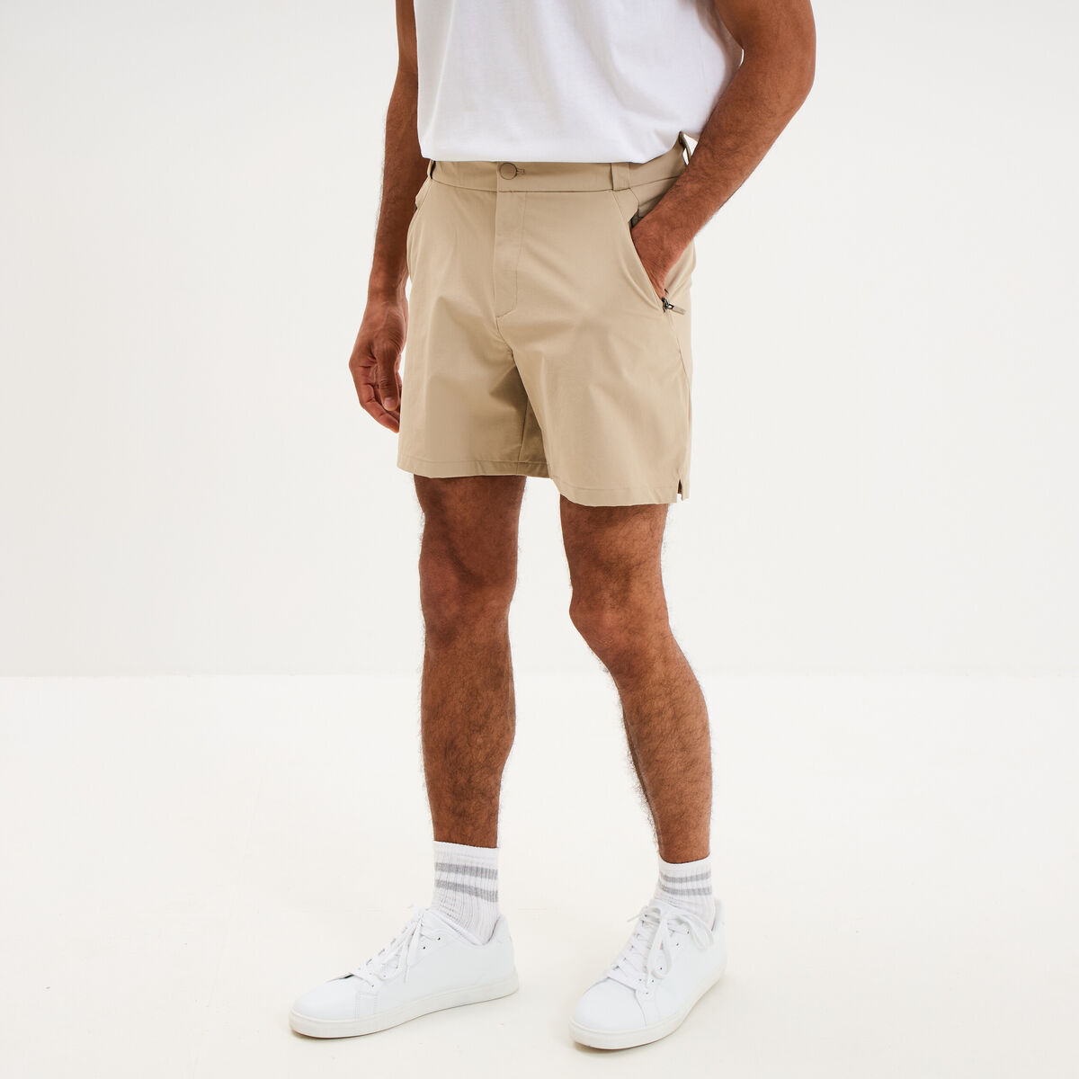 Short droit stretch poches zipp&eacute;es beige homme