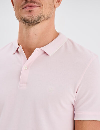 Polo manches courtes bords contrastés rose clair homme