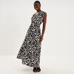 Robe longue cintr&eacute;e ceinture smock&eacute;e noir femme