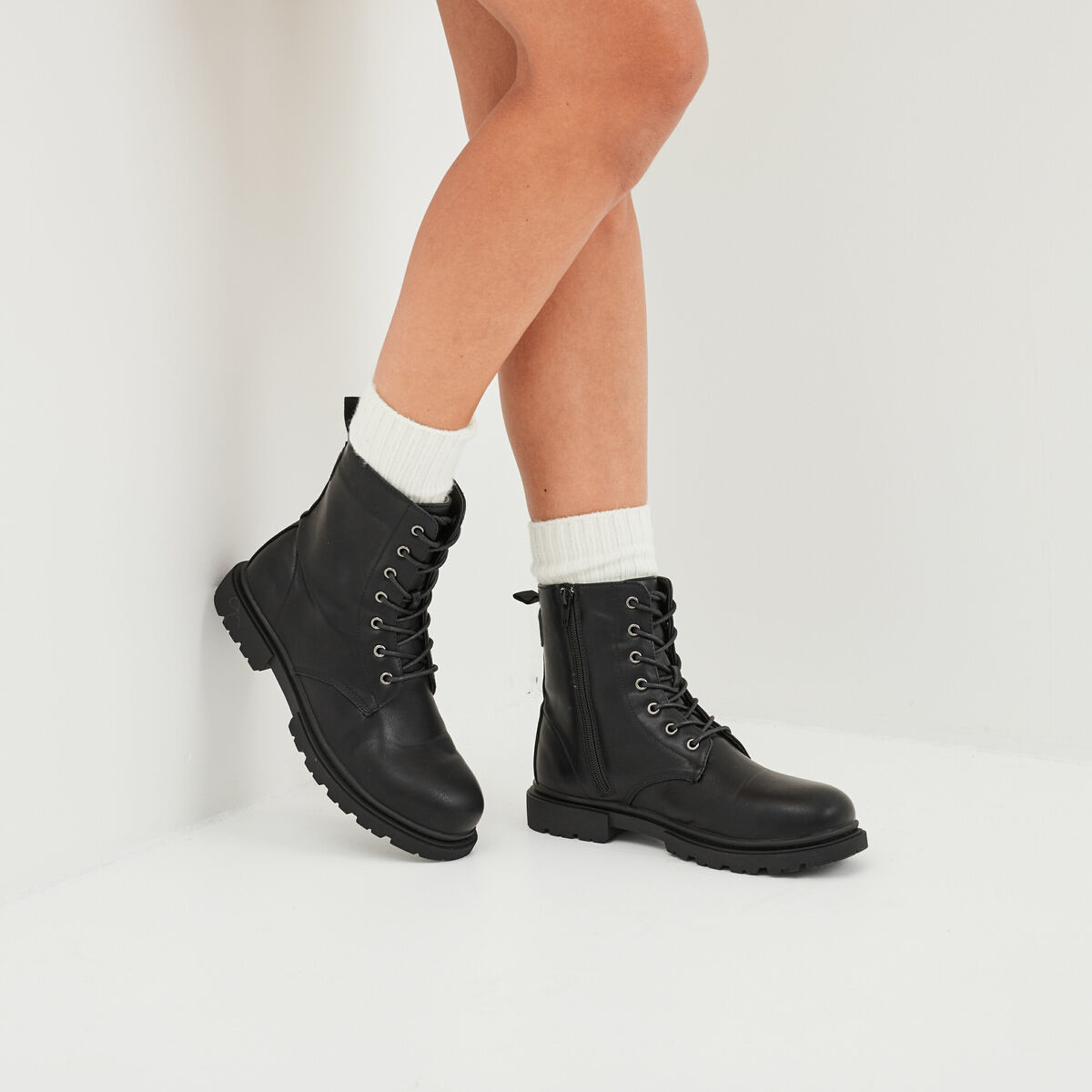 Boots zipp&eacute;es &agrave; lacets noir femme