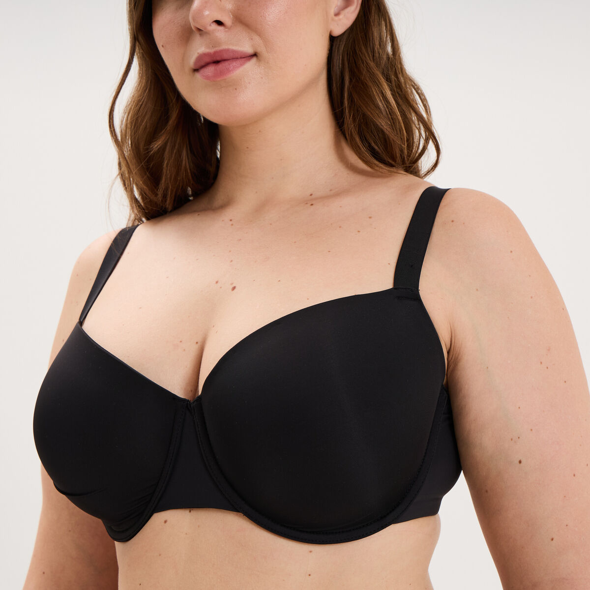 Soutien-gorge corbeille noir femme grande taille