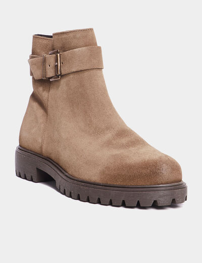 Bottines aspect su&eacute;dine avec boucles taupe femme