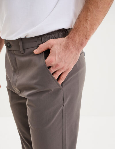 Pantalon chino droit extensible gris fonc&eacute; homme