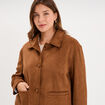 Veste effet su&eacute;dine boutonn&eacute;e marron clair femme grande taille