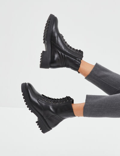 Bottines crant&eacute;es &agrave; lacets en cuir noir femme