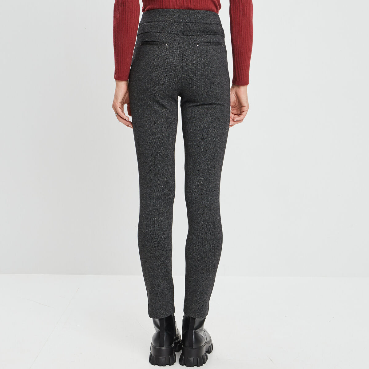 Pantalon slim ajusté 7/8ème gris fonce femme