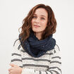 Tour de cou tricoté bleu marine femme