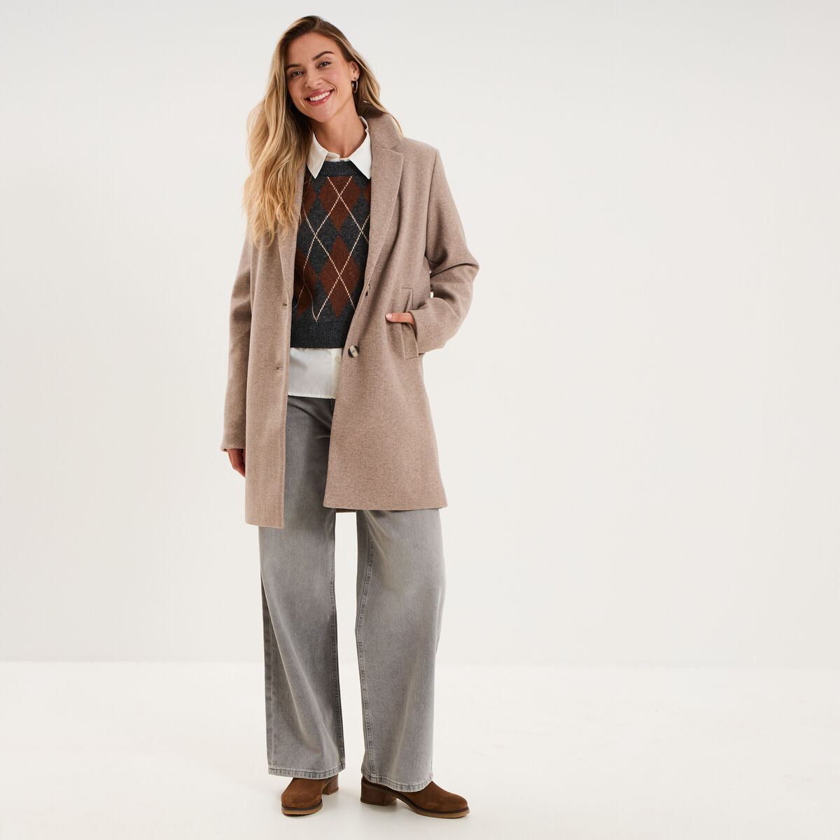 Manteau droit long boutonn&eacute; beige femme