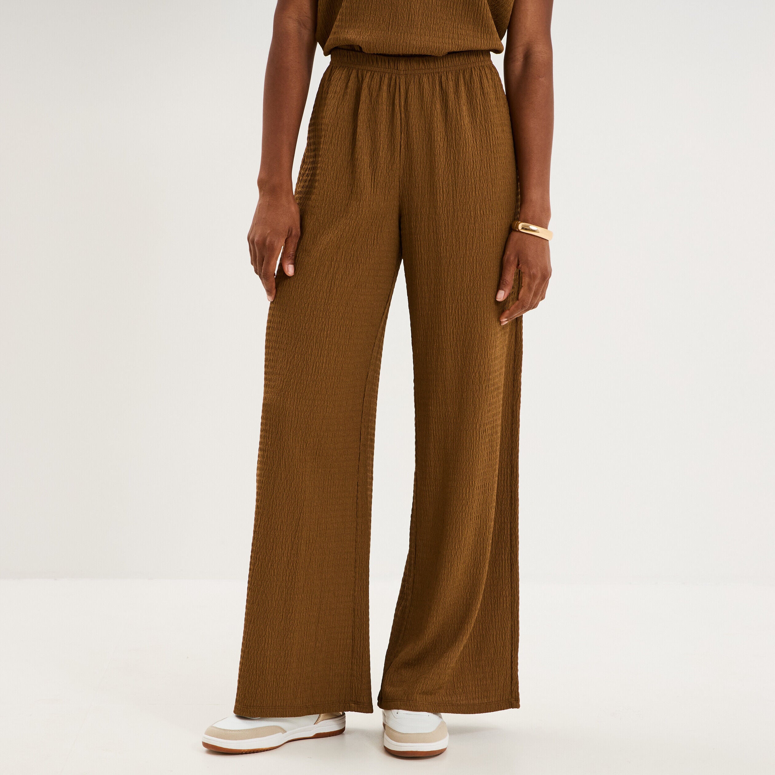 Pantalon effet gaufré fluide beige femme LH