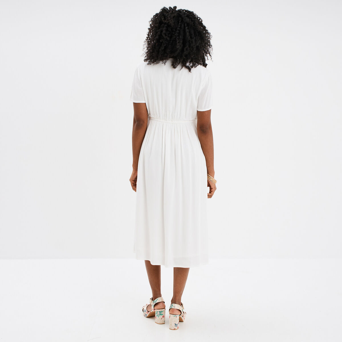 Robe longue fluide manches courtes blanc femme