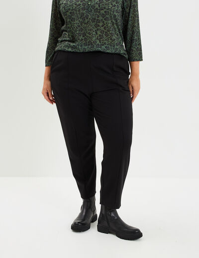 Pantalon slim taille élastiquée noir femme grande taille