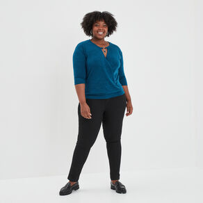 pull avec detail bijou bleu canard femmegt Pull avec détail bijou bleu canard femme grande taille