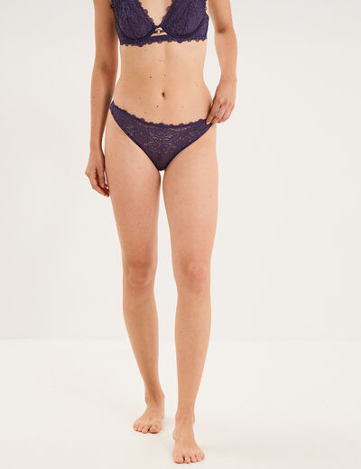 Tanga en dentelle violet femme