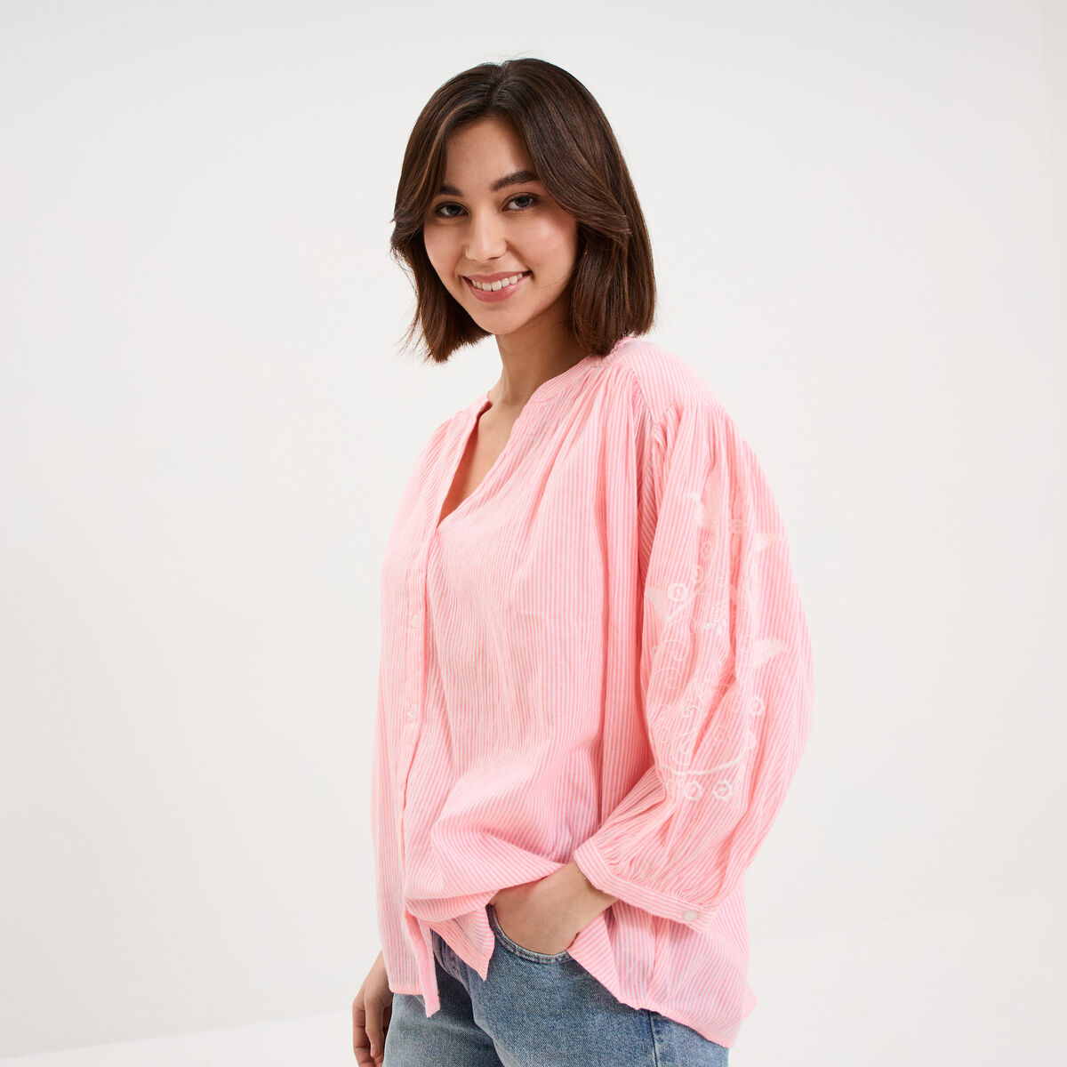 Blouse oversize manches brod&eacute;es rose fluo femme