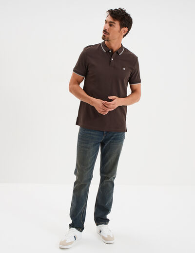Polo manches courtes bords contrastés marron foncé homme