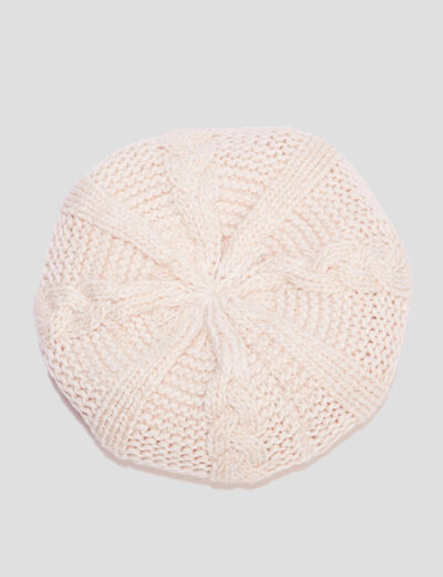 Béret tricoté avec torsades sable femme