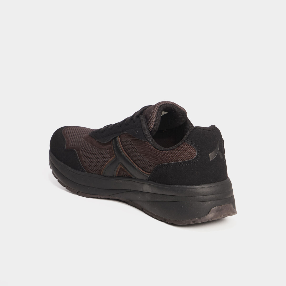 Baskets running de sport &agrave; lacets marron homme
