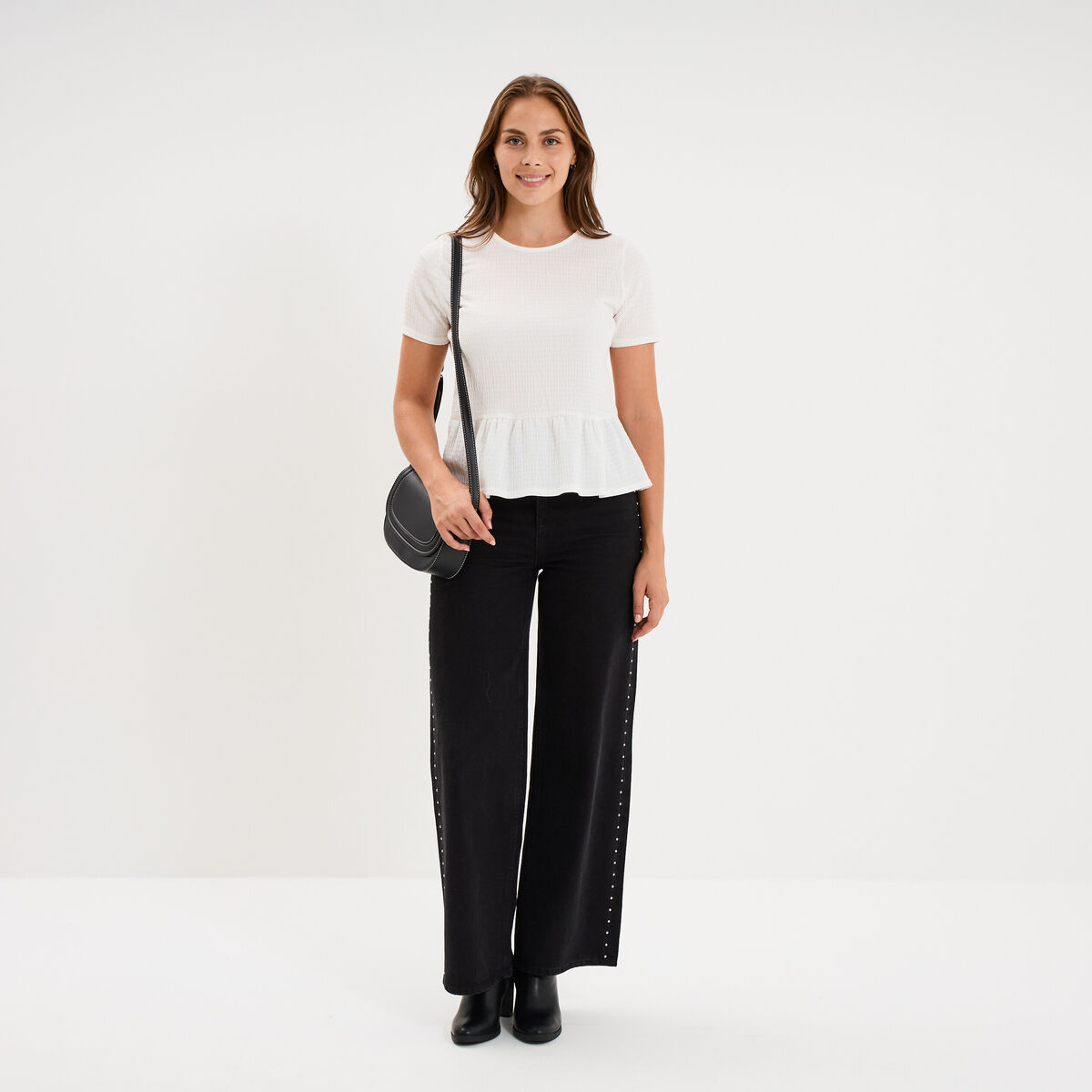 T-shirt gaufr&eacute; taille &agrave; volants blanc femme