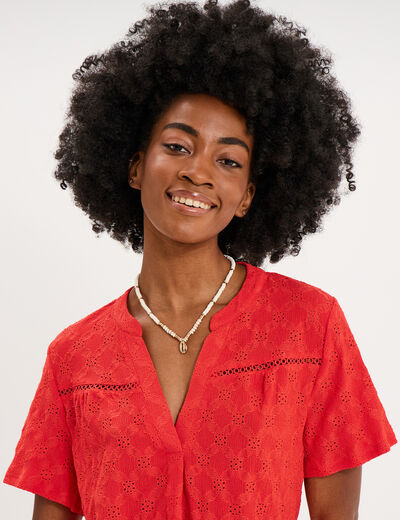 T-shirt broderie anglaise col tunisien rouge femme