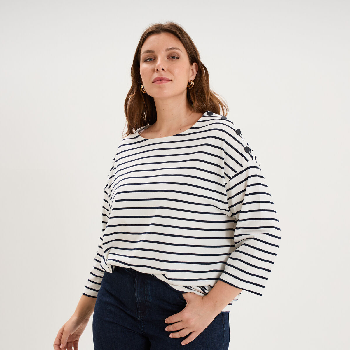 T-shirt manches 3/4 boutons &eacute;paules ecru femme grande taille