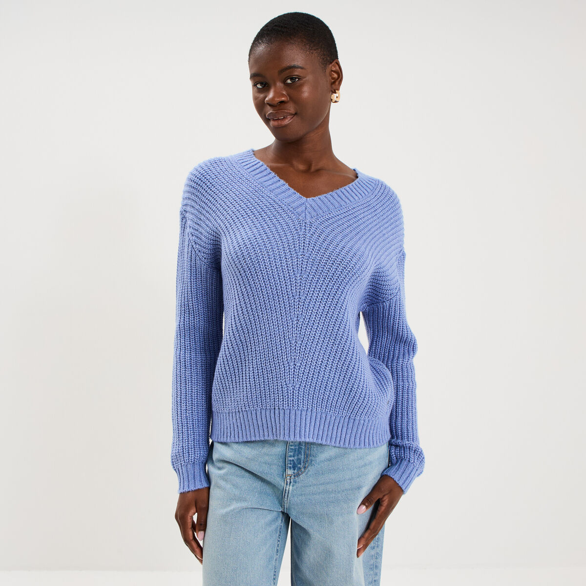 Pull col en V bleu ciel femme