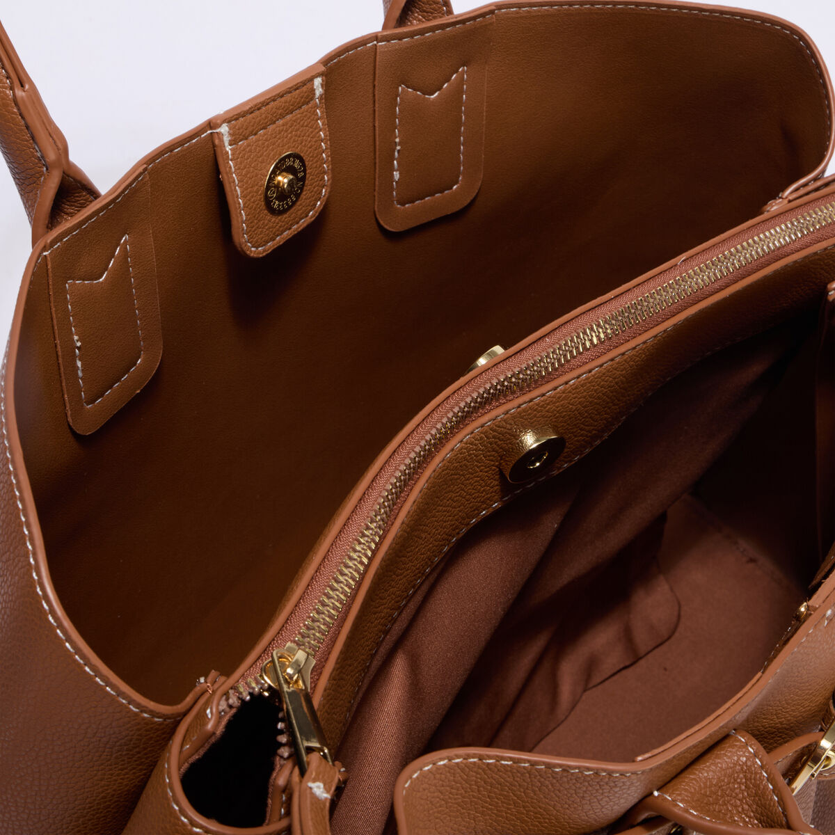 Sac &agrave; main avec bandouli&egrave;re marron cognac femme