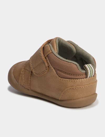 Bottillons &agrave; scratchs semelle souple camel b&eacute;b&eacute; gar&ccedil;on