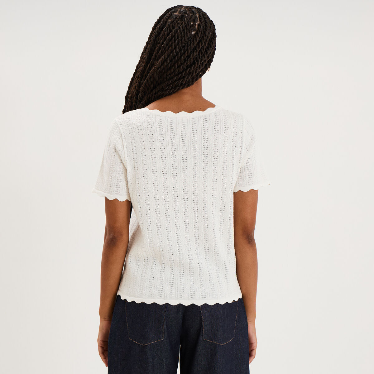 Pull ajour&eacute; col rond manches courtes blanc femme