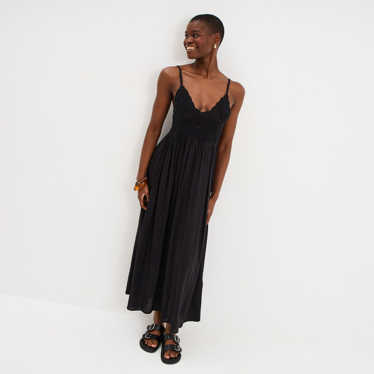Robe longue buste effet crochet noir femme