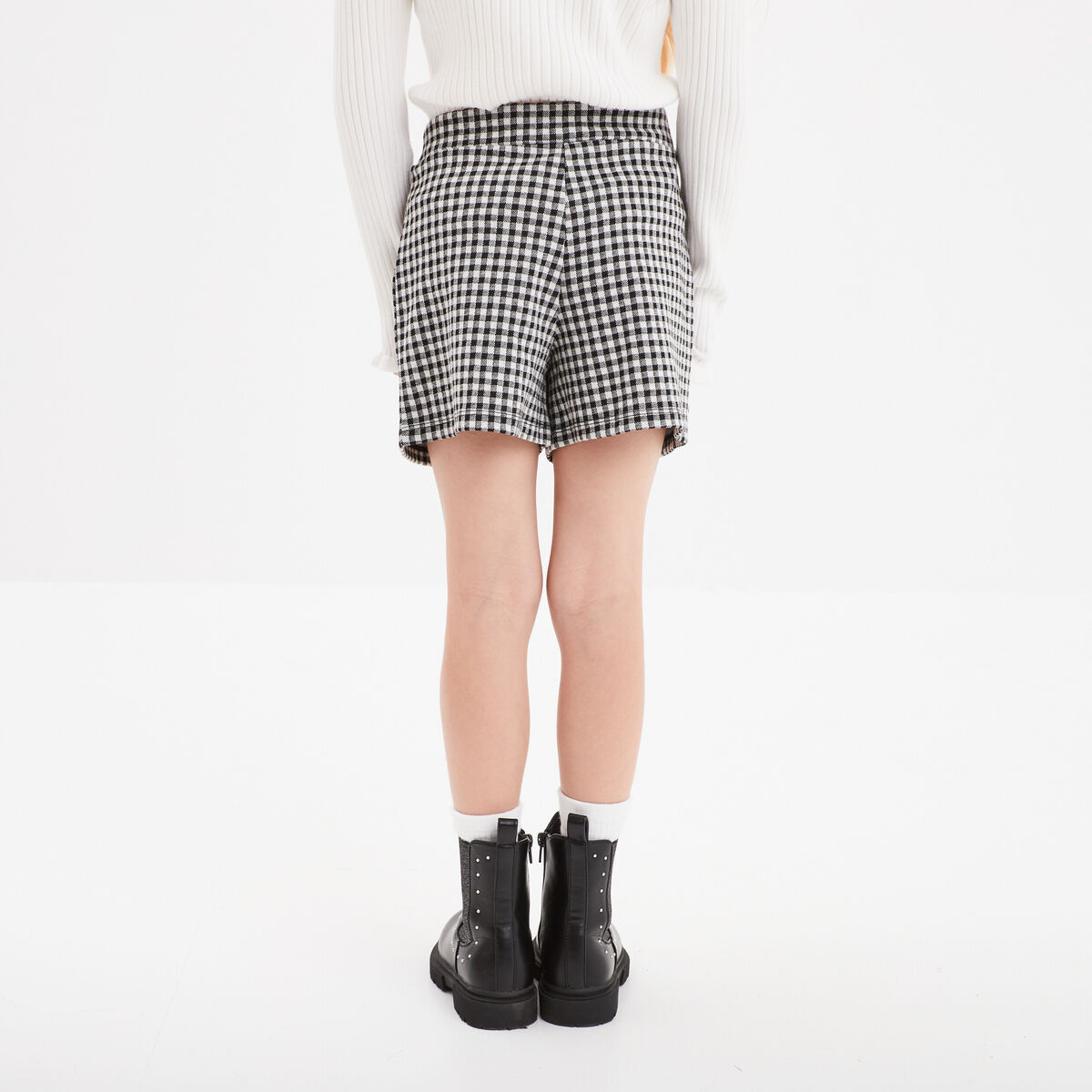 Jupe-short ajustée détail boutons ecru fille