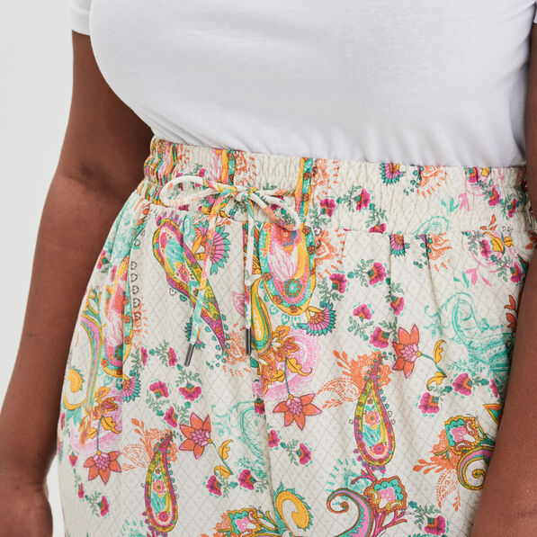 Short large taille élastiquée ecru femme grande taille