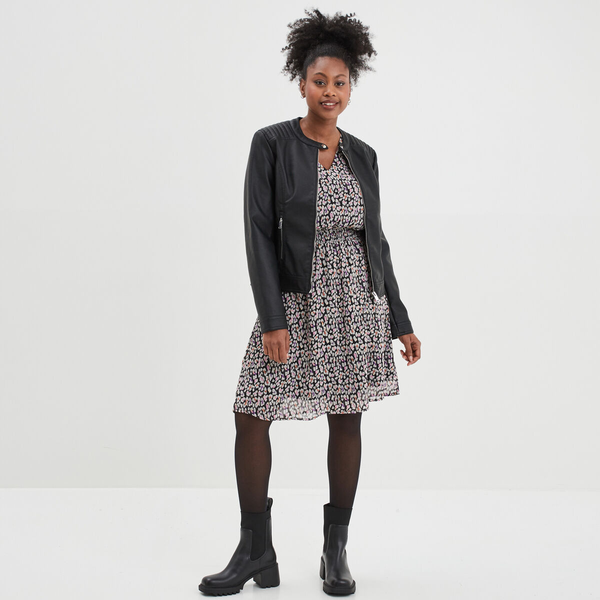 Robe évasée taille élastiquée col en V noir femme