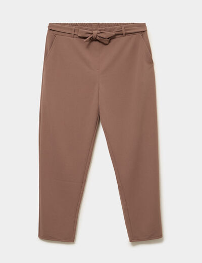 Pantalon cigarette ceintur&eacute; effet cr&ecirc;pe marron clair femme grande taille