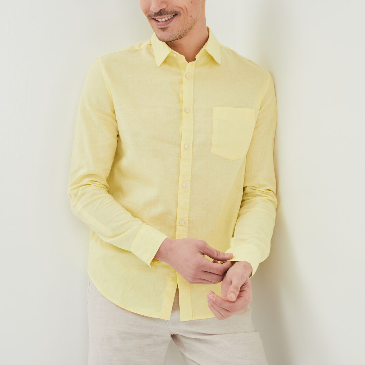 Chemise manches longues lin mélangé jaune clair homme