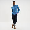Chemise en jean brod&eacute;e bleu femme
