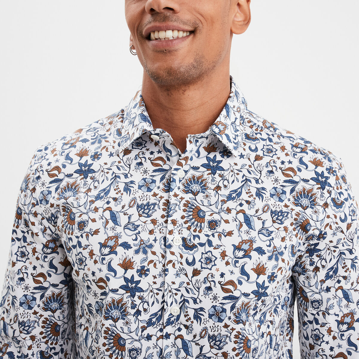 Chemise ajustée col français blanc homme