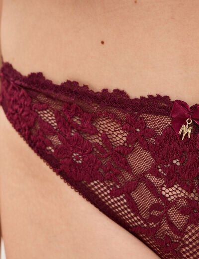 Tanga en dentelle prune femme