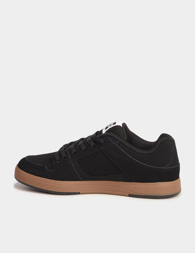 Tennis basses en cuir antid&eacute;rapantes camel gar&ccedil;on