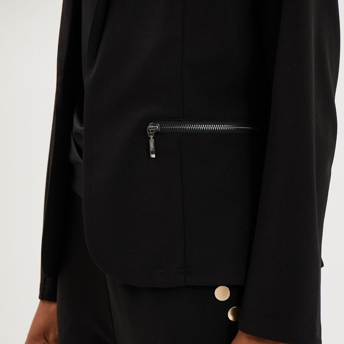 Blazer poches zipp&eacute;es manches longues noir femme