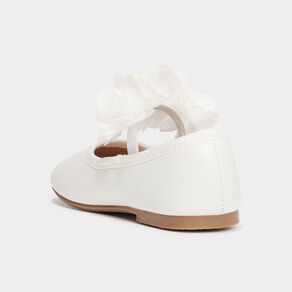 ballerines a froufrous blanc bebef Ballerines à froufrous blanc bébé fille