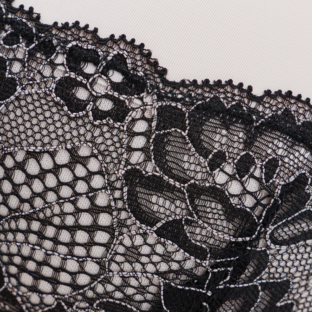 Soutien-gorge corbeille dentelle rose clair femme