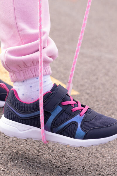 Baskets running à scratchs bleu marine fille