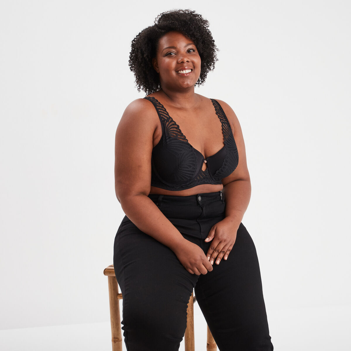 Soutien-gorge foulard à dentelle noir femme grande taille